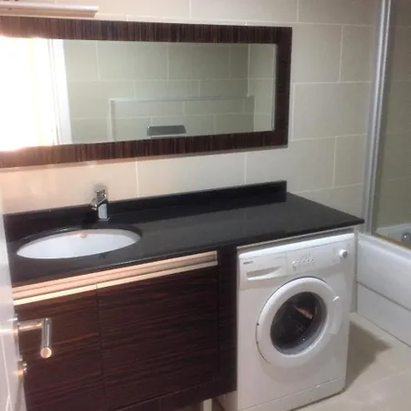 Bluehomes Golf Village B11 Apartamento *